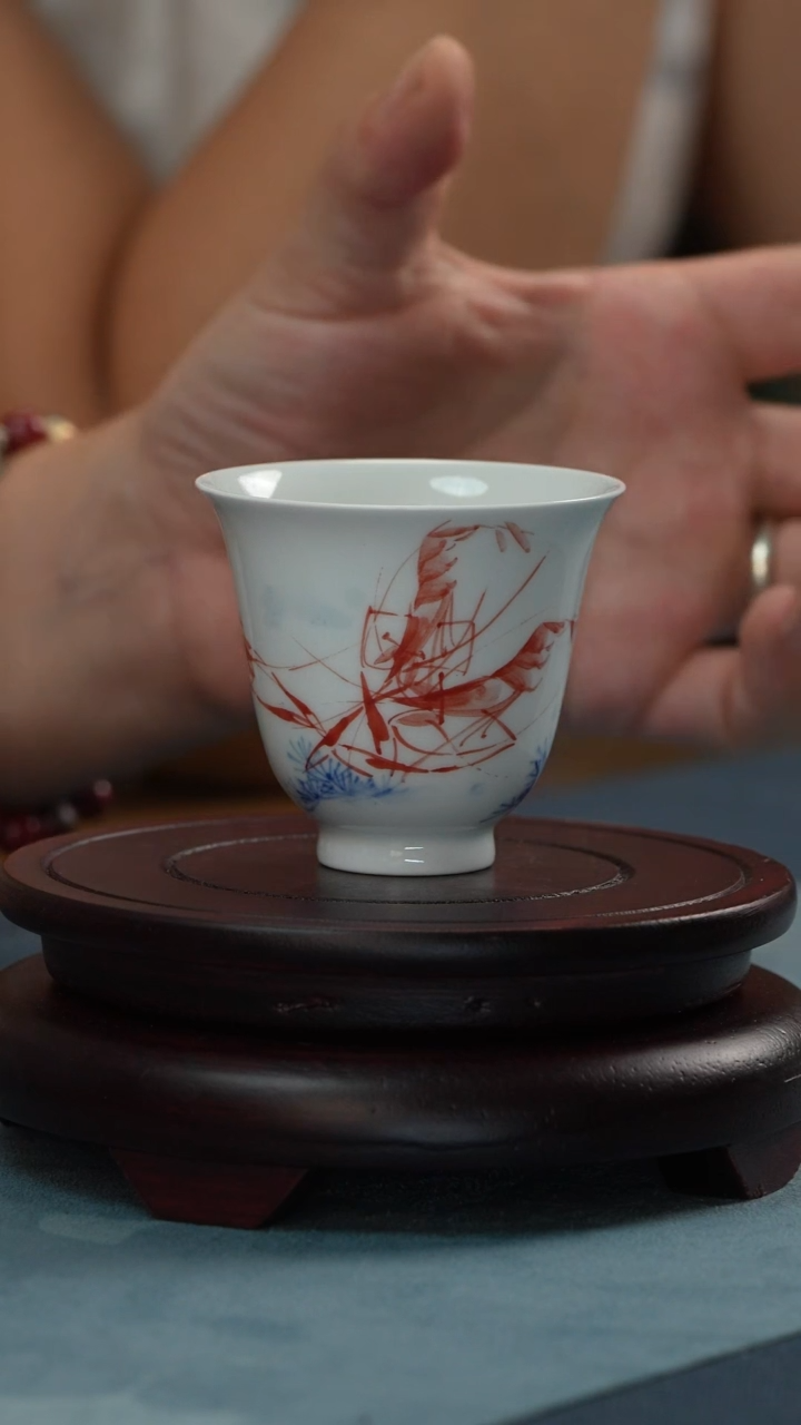 杯子景德镇手工手绘青花加彩虾趣铃铛杯（余老师支持）