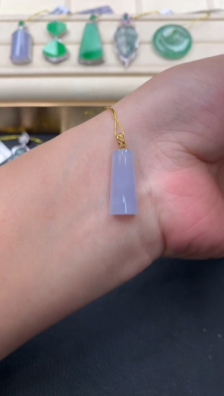 【闪购商品】翡翠颈饰18K金镶嵌D703     