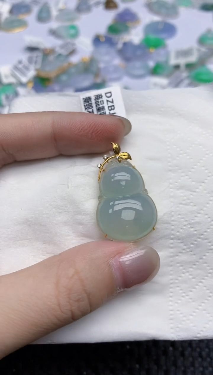 【闪购商品】翡翠颈饰18K金镶嵌天然翡翠A货