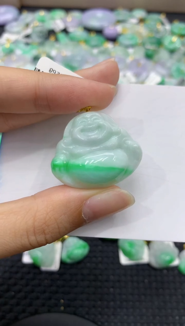 颈饰18K金镶嵌翡翠天然缅甸翡翠A货