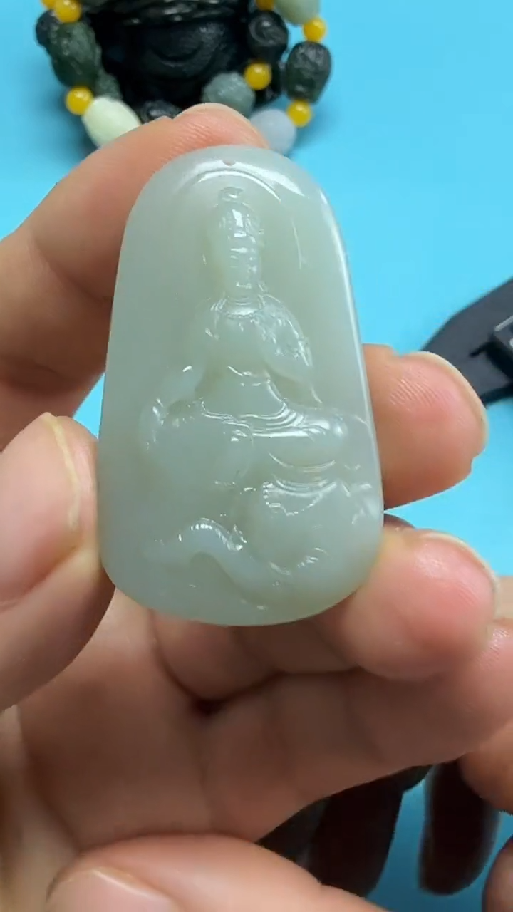 颈饰未镶嵌和田玉人**棋008