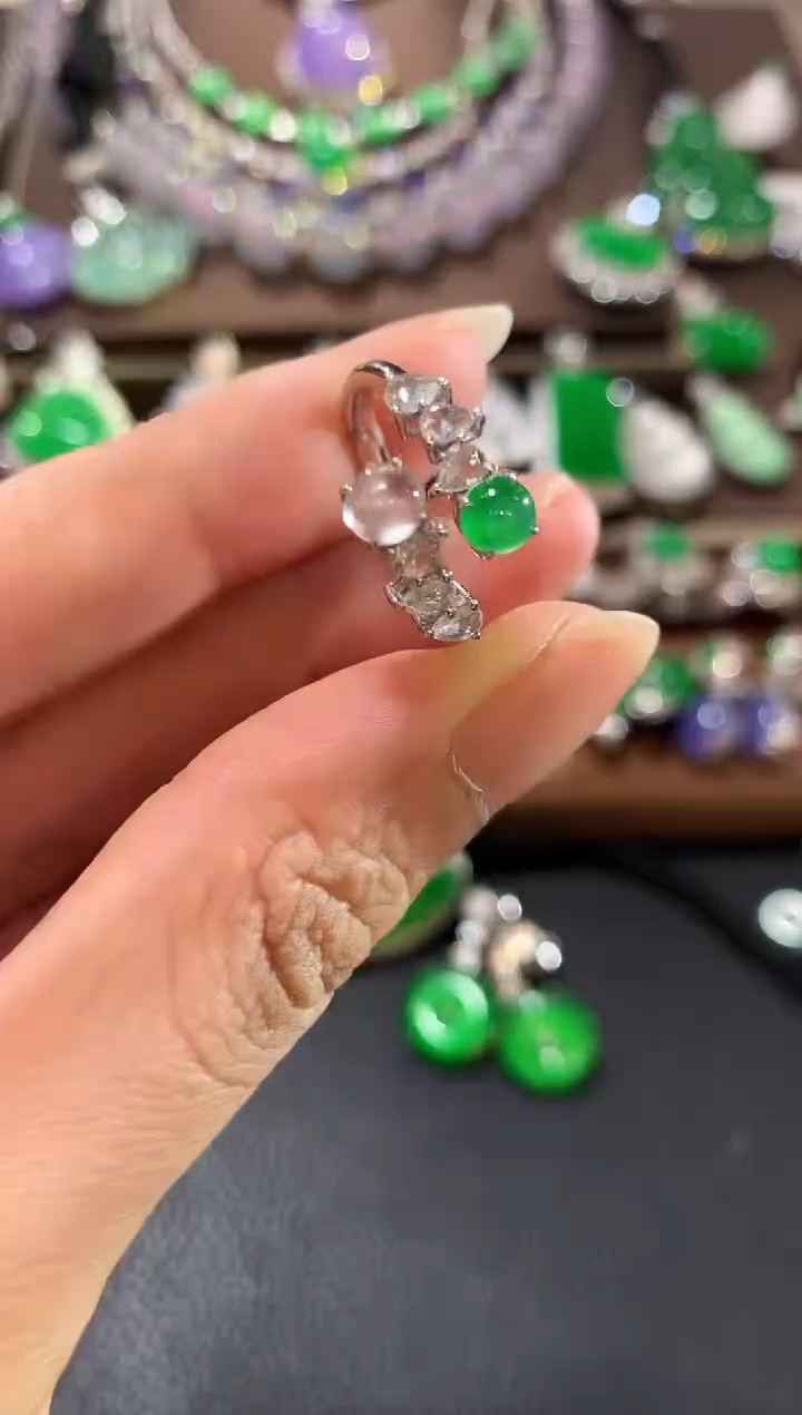 18K金镶嵌戒指翡翠z28 