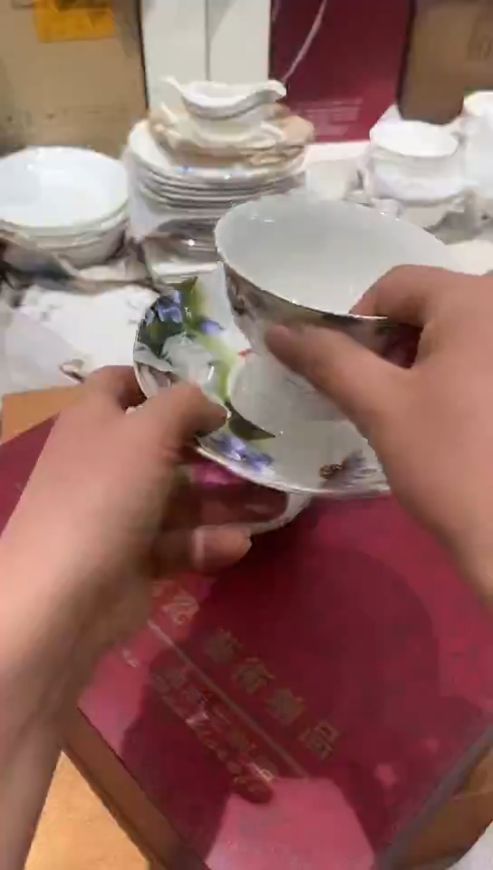 骨瓷杯碟隆达骨瓷