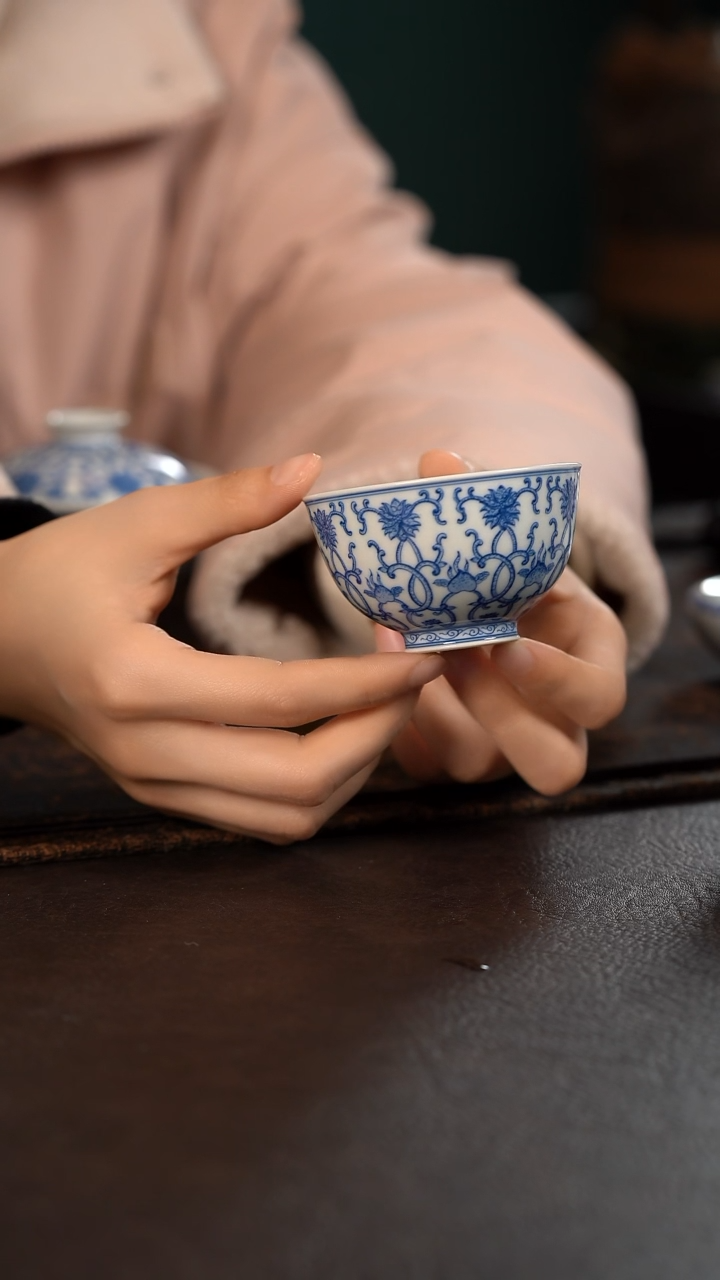 【闪购商品】杯聚澜堂缠枝寿桃桃心杯