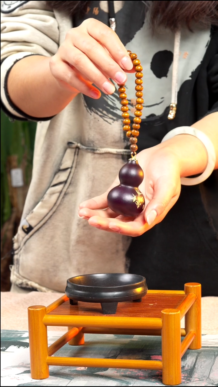 李氏大漆精品大漆酒葫芦摆件13