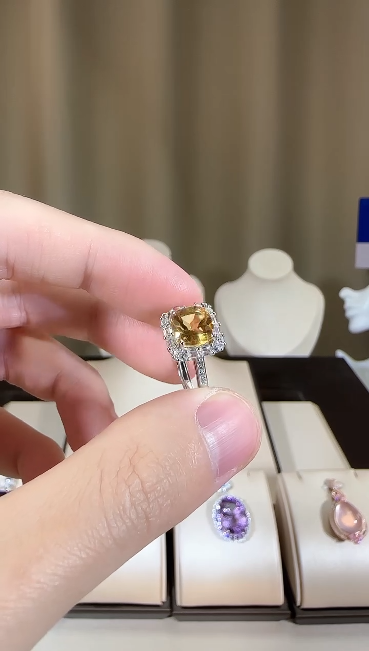 【闪购商品】黄晶戒指银S925镶嵌7mm简约款