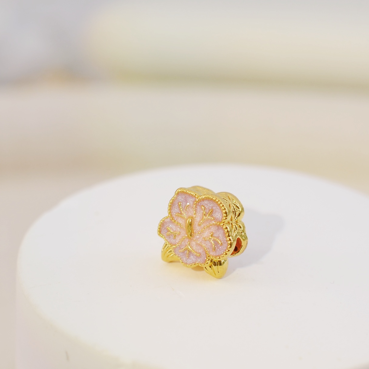 【芷伊】999足金梅花扁珠紫粉双面AB面9.3mm孔径2.4mm