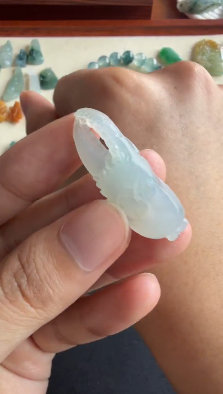 未镶嵌定制翡翠蟹钳