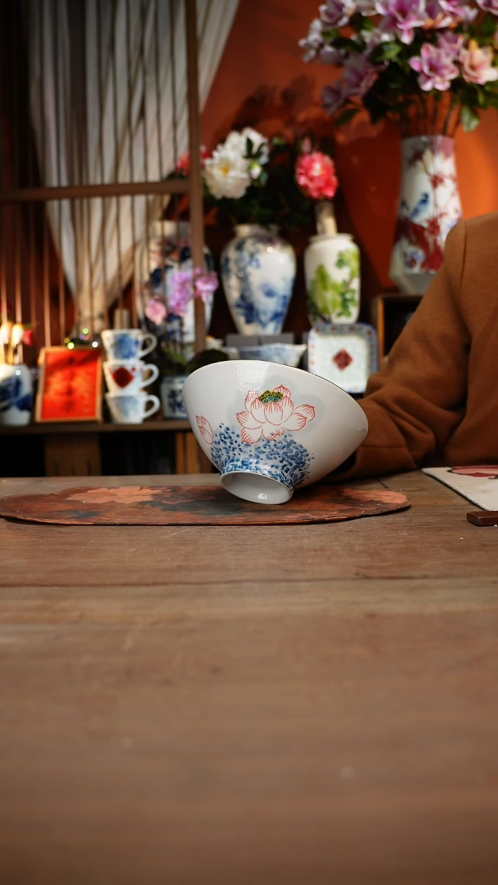 当代高温釉下彩手绘陶瓷餐具