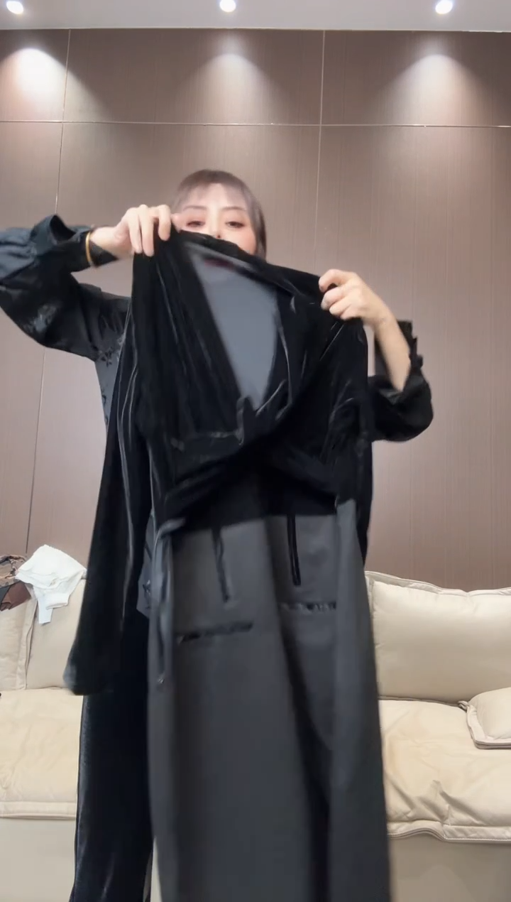 丝绒拼接毛呢裙L码