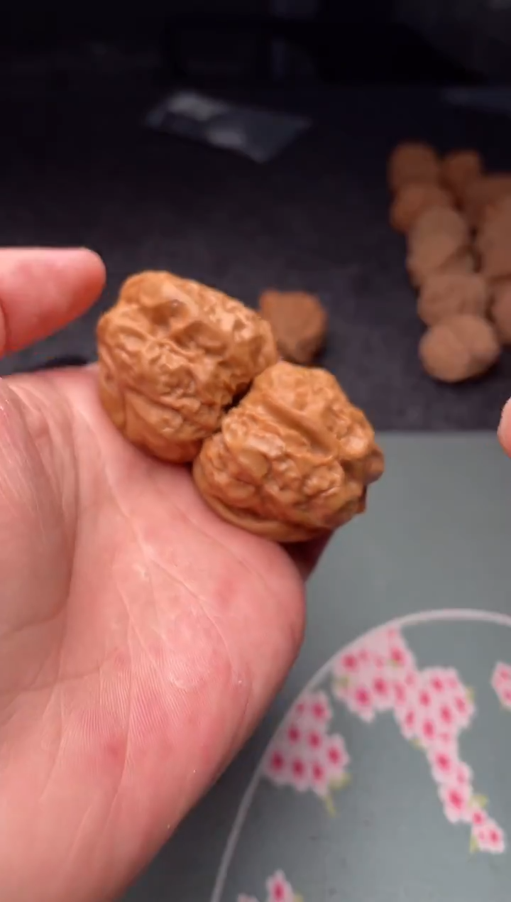 把件文玩核桃a244  蛤蟆头 37尺