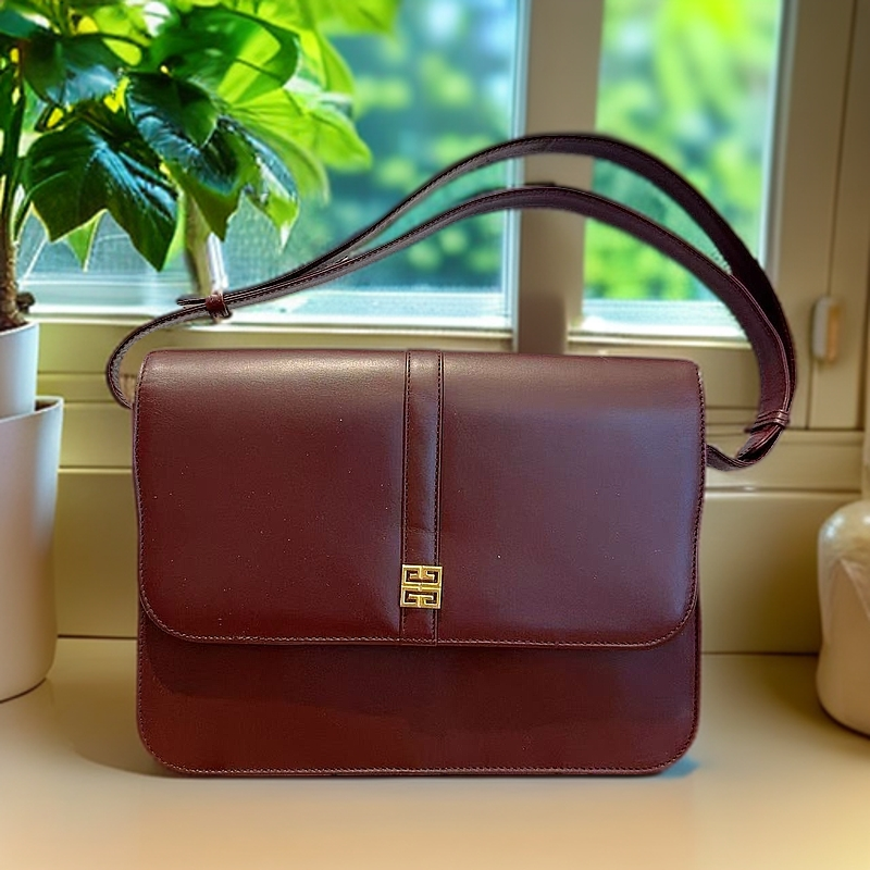 95新 Givenchy/纪梵希  酒红腋下包 1190 8356