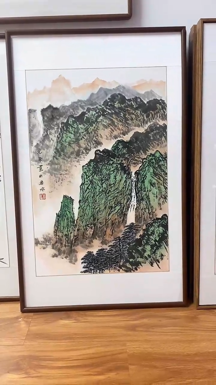 【闪购商品】国画张光南《竖幅青绿山水》手绘含框92*57