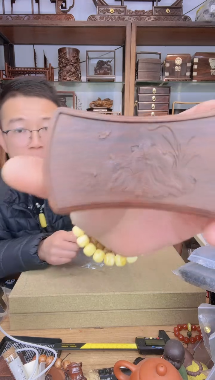 【闪购商品】乌木类书架162号大红酸枝黄蛉盒 钟馗