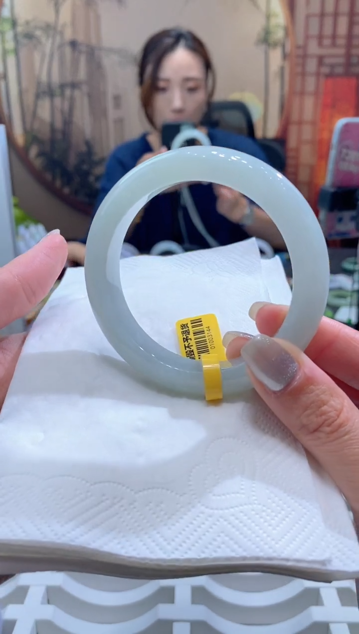 未镶嵌手镯翡翠000079763