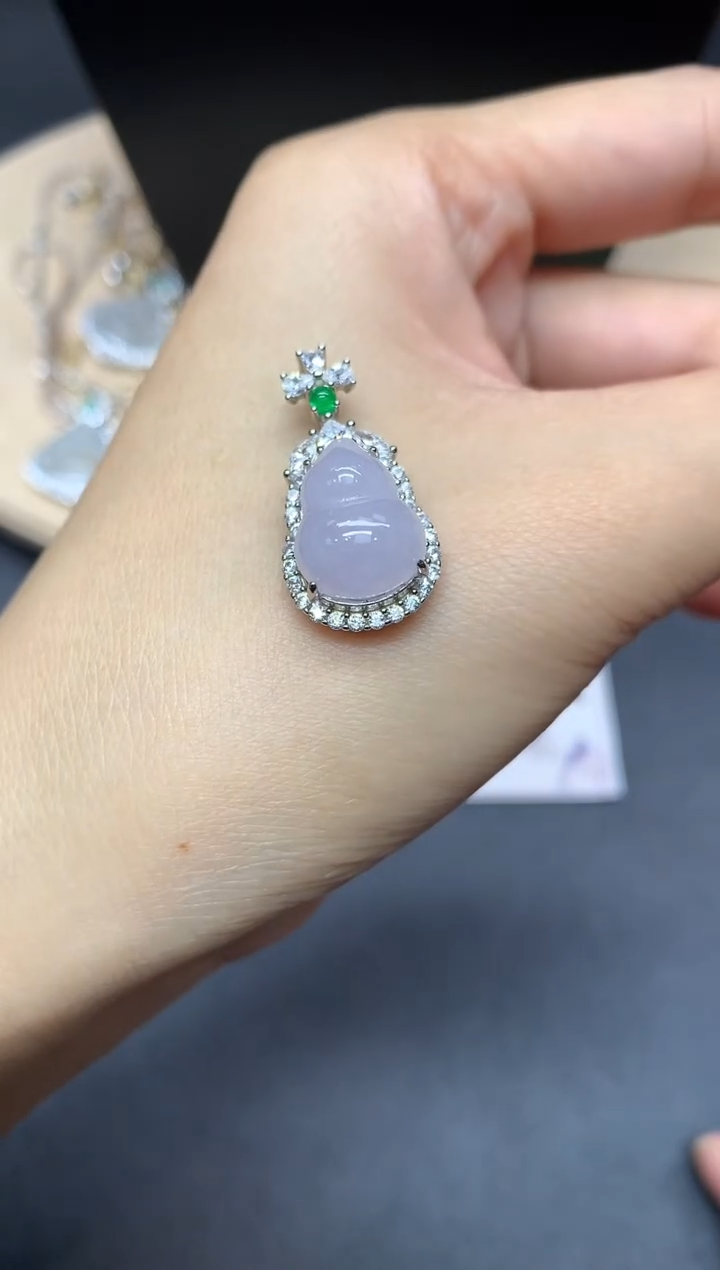 【闪购商品】翡翠吊坠(不含链)银S925镶嵌葫芦【无服务费】