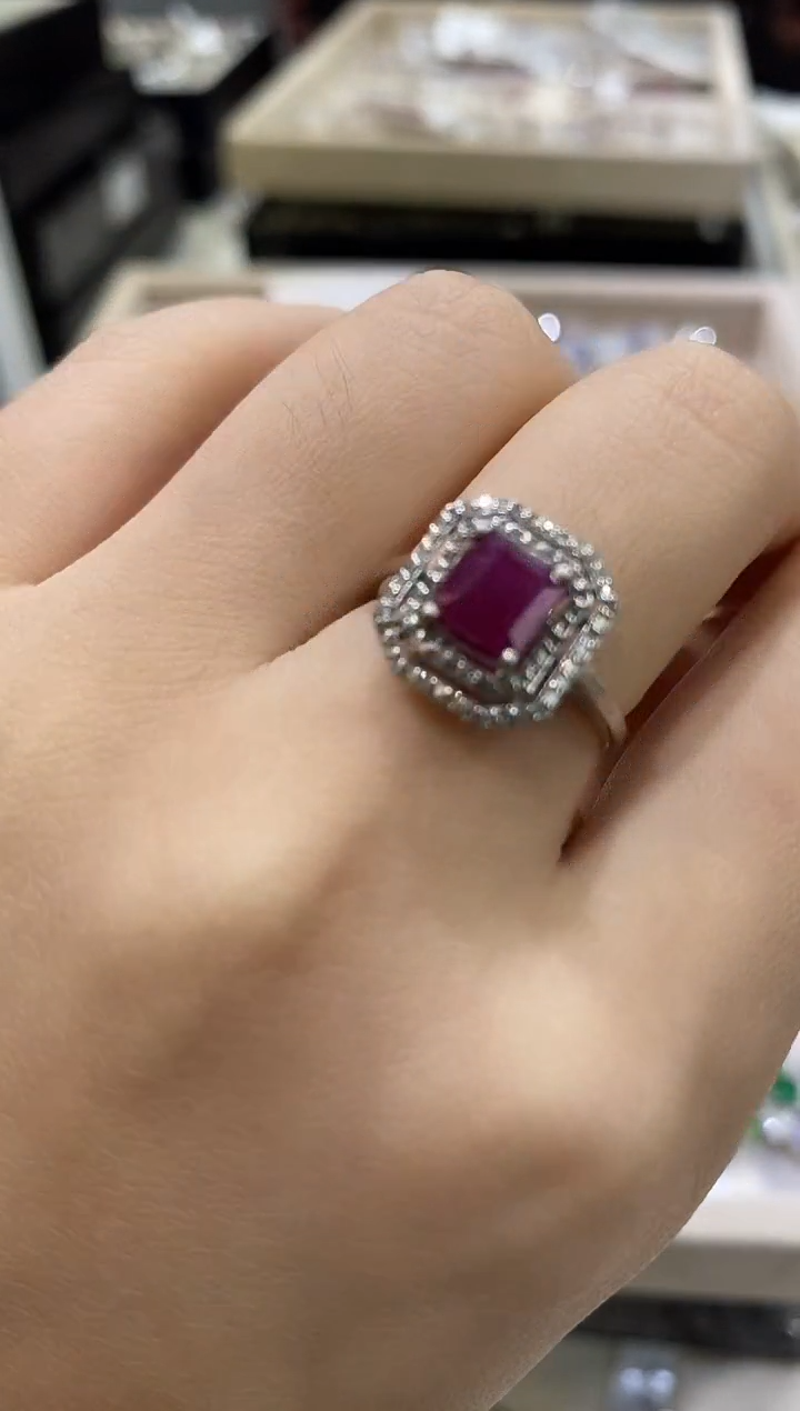 银S925镶嵌戒指定制红宝石楚楚珠宝中古甄选不退换