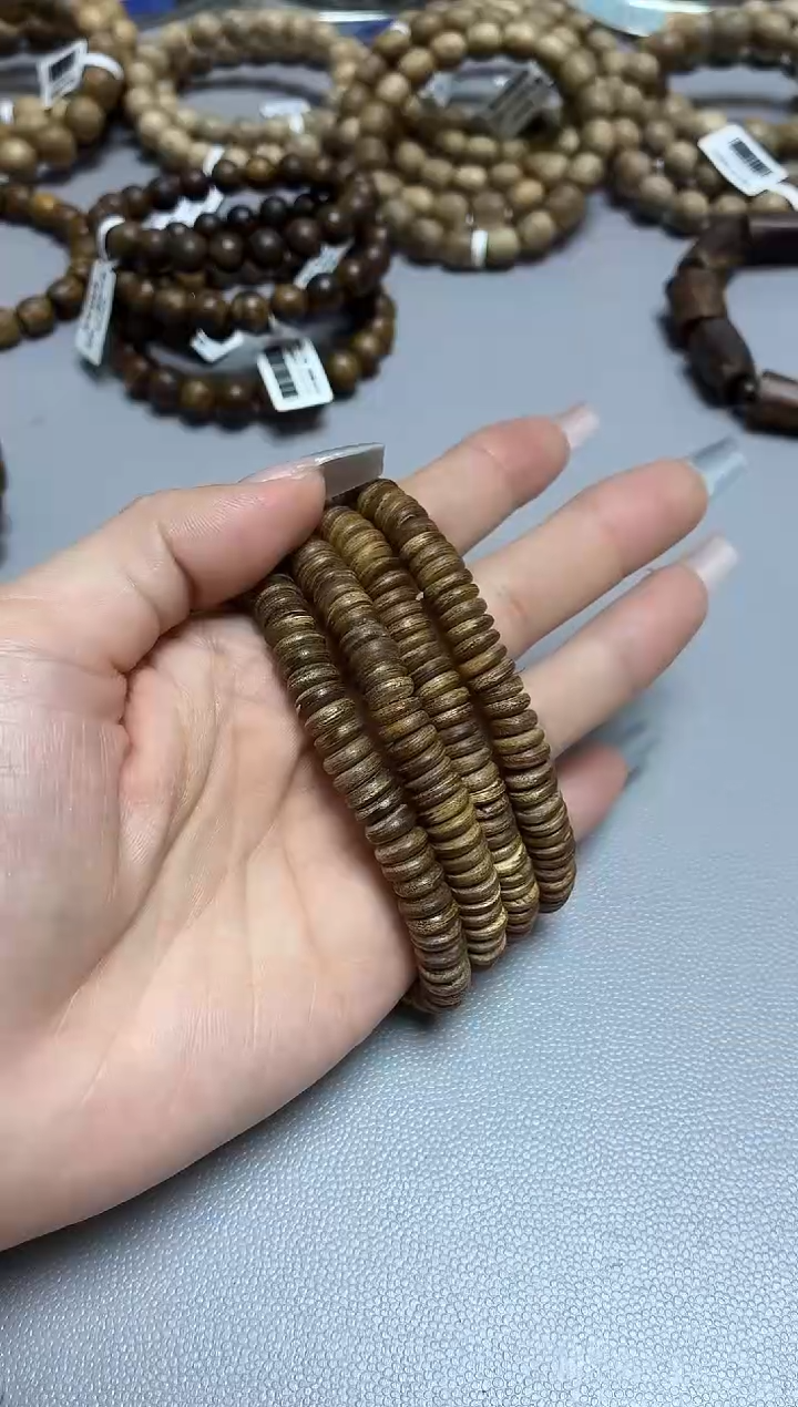 沉香手串达拉干随型红土沉片片珠单圈多样性发其一