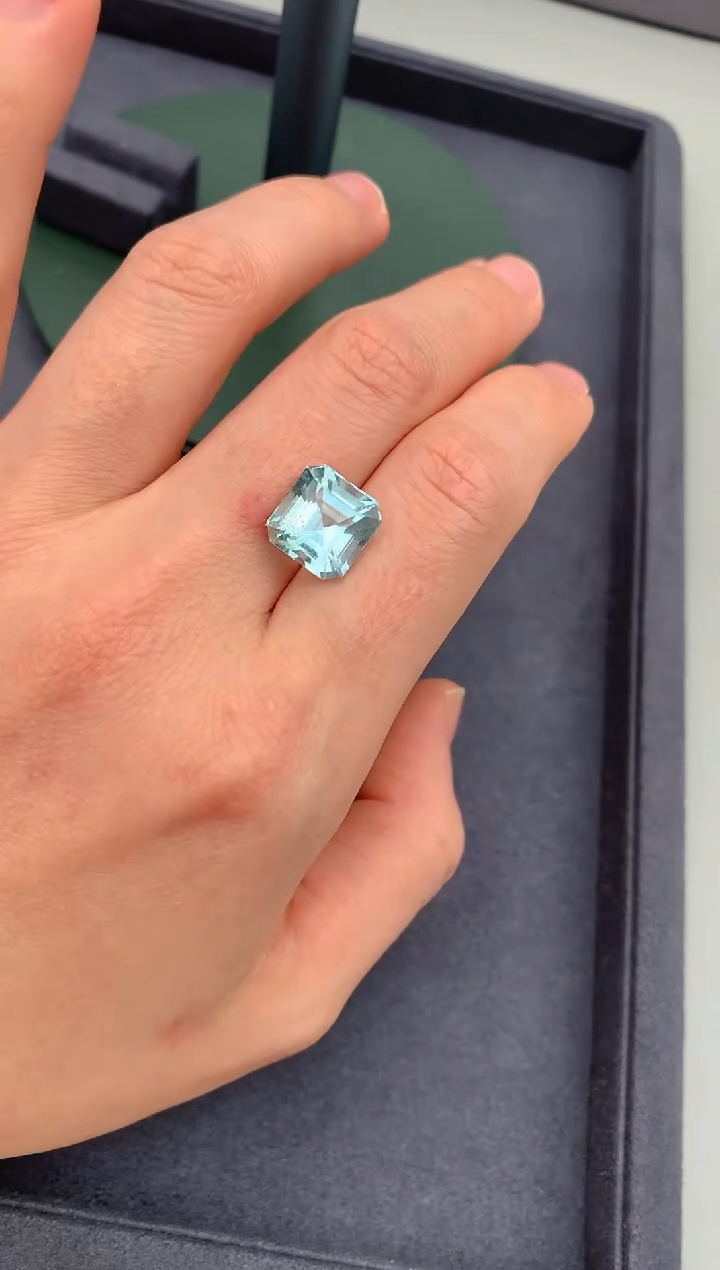 【闪购商品】海蓝宝石裸石未镶嵌6.1ct海蓝宝