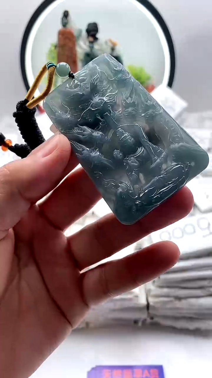 【闪购商品】翡翠颈饰未镶嵌虚空藏