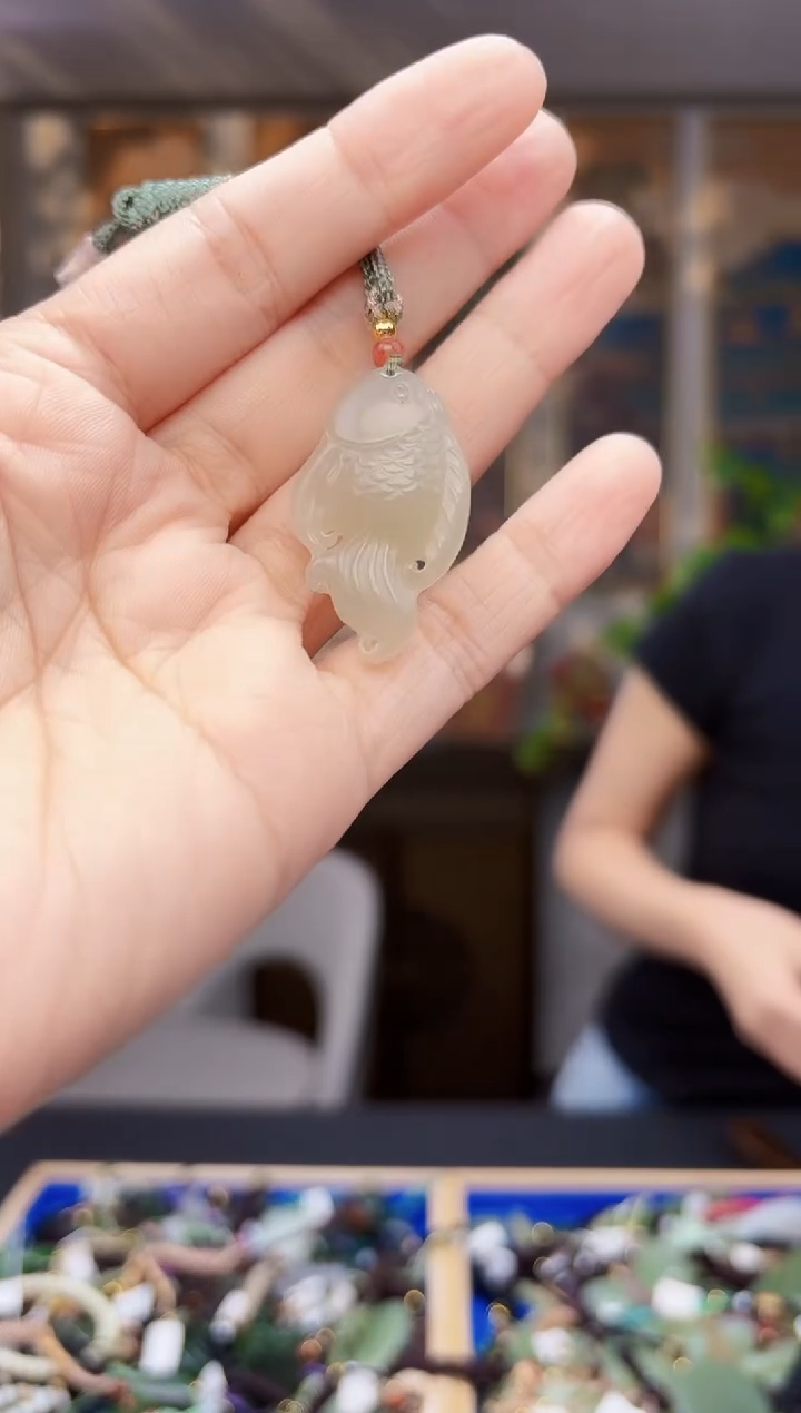 和田玉未镶嵌挂件拍一发一