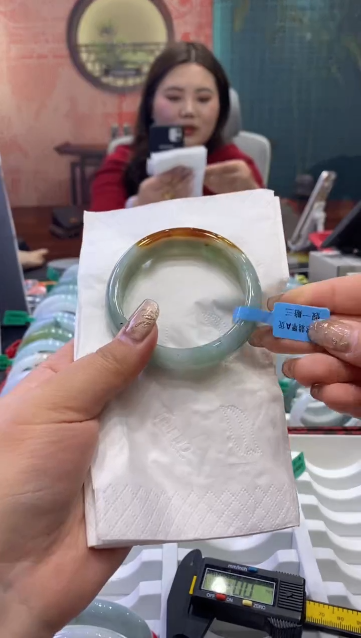 【闪购商品】翡翠手镯未镶嵌多人0012078