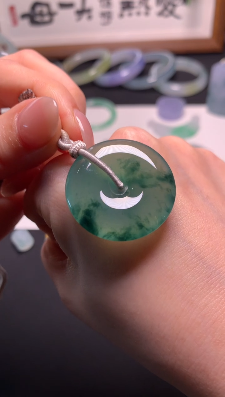 未镶嵌定制翡翠稻****孩 0198872238