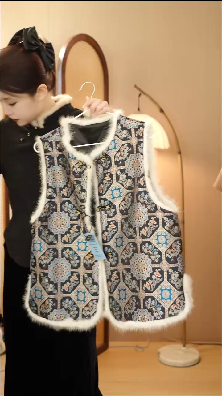 仙草宝相夹棉马甲  