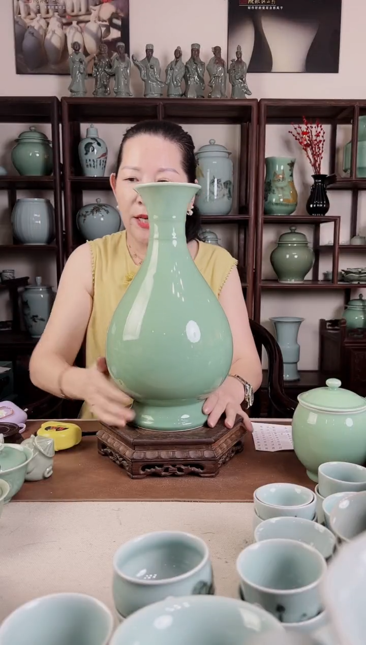 纯手工 梅青 旋纹玉壶春