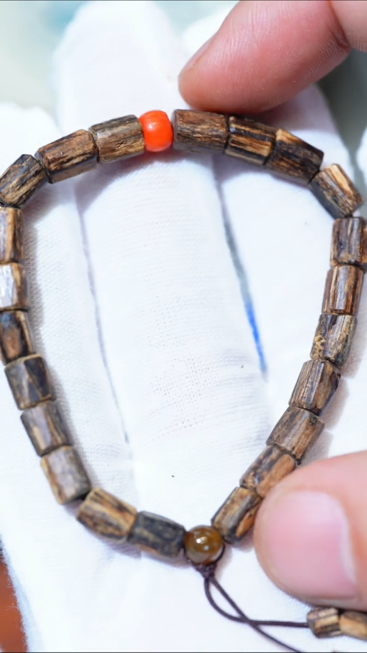 【闪购商品】沉香手串斯里兰卡沉水级4.2g