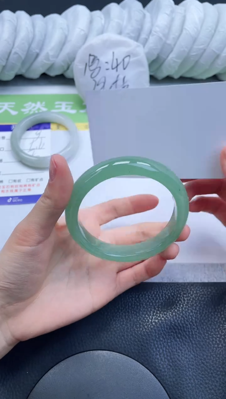 【闪购商品】石英质玉手镯未镶嵌A10-60+