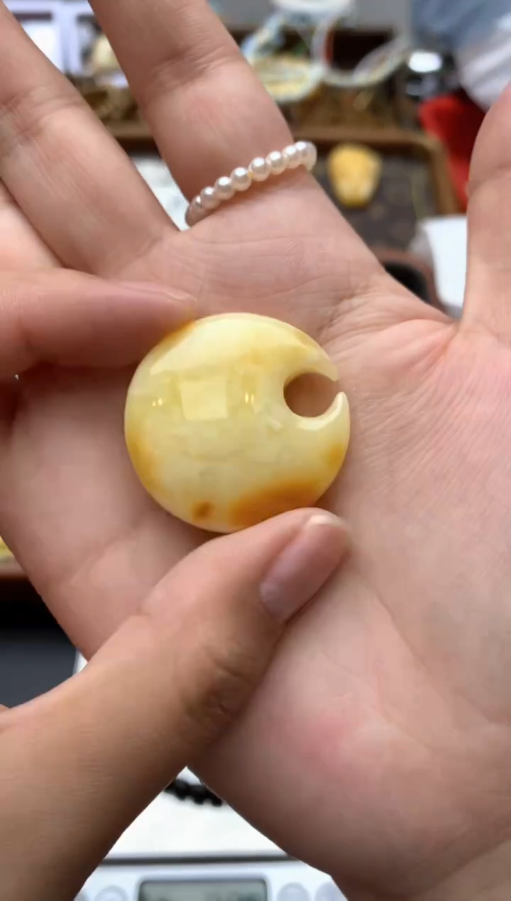 【闪购商品】琥珀珠宝奇石未镶嵌143琥珀蜜蜡花粉有纹小坑介意勿拍