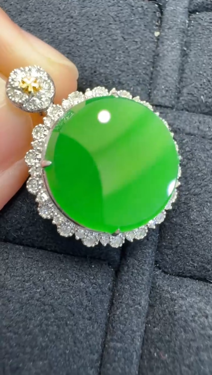 【闪购商品】翡翠吊坠(不含链)18K金镶嵌多样性团购发一件