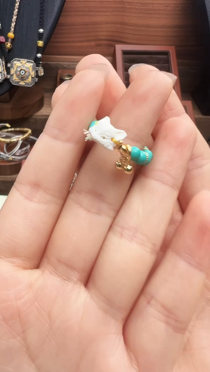 无非金属藏式狐狸珠珠戒指