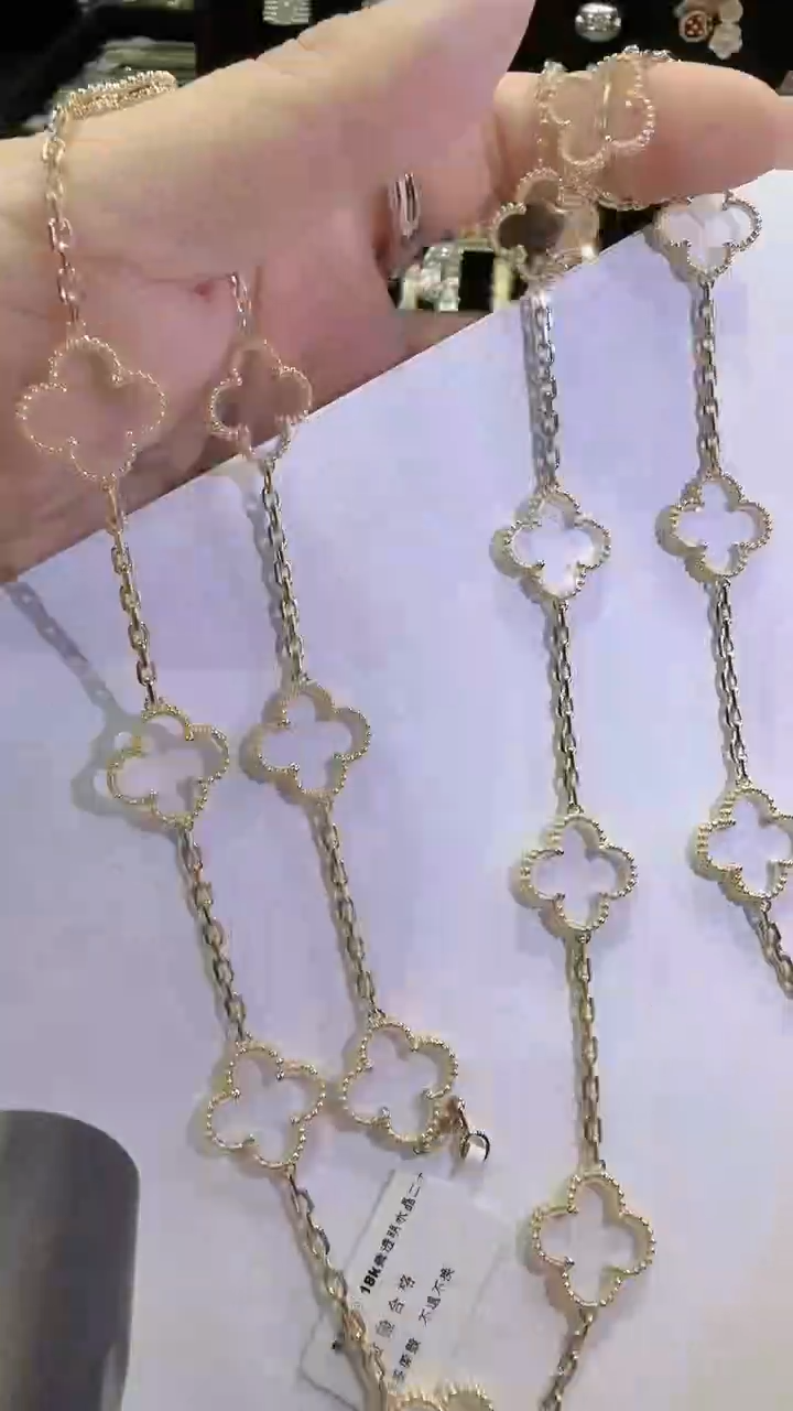 项链18K金镶嵌水晶水晶二十花项链