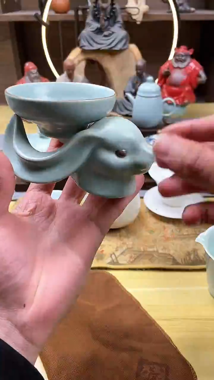 【闪购商品】其他汝窑兔头茶漏一个