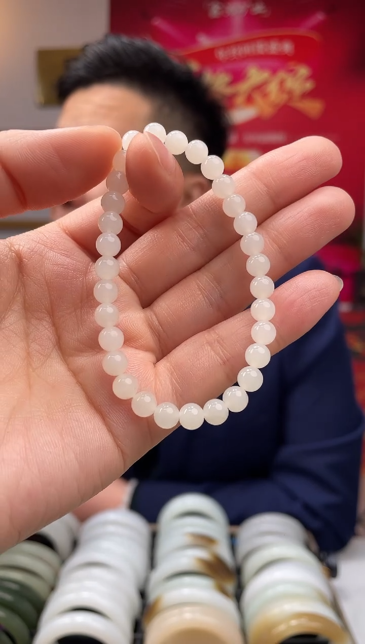 【闪购商品】和田玉手串未镶嵌白胶猫卡6-5发一件