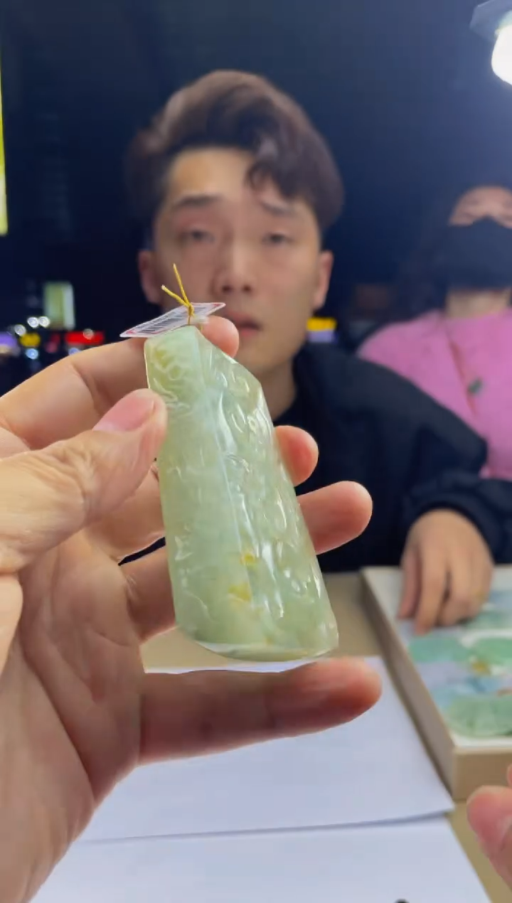 【闪购商品】定制翡翠未镶嵌          2060