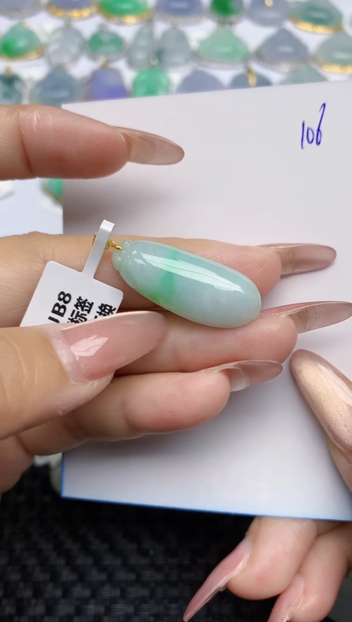 【闪购商品】翡翠颈饰18K金镶嵌天然A货翡翠 106