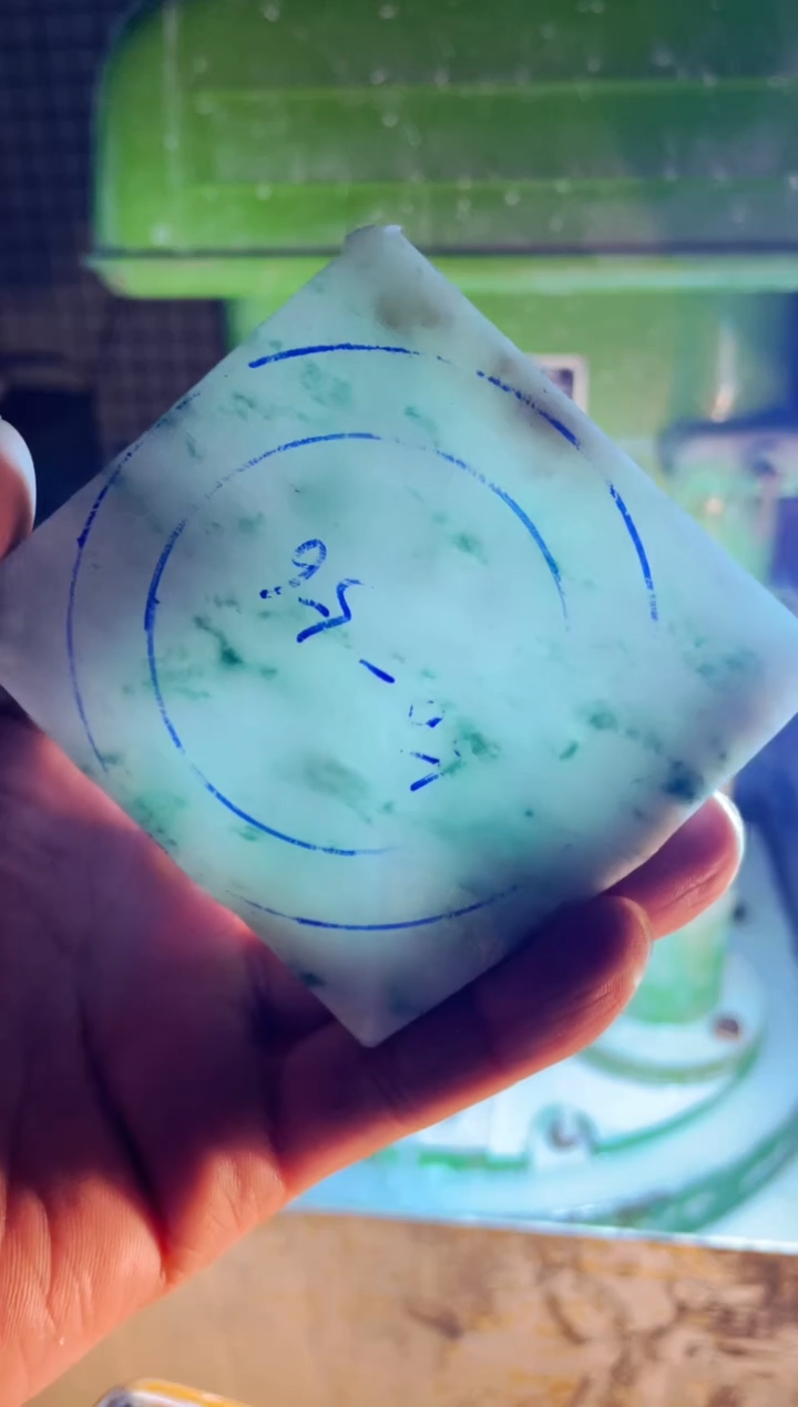 未镶嵌翡翠定制翡翠鱼*西翡翠