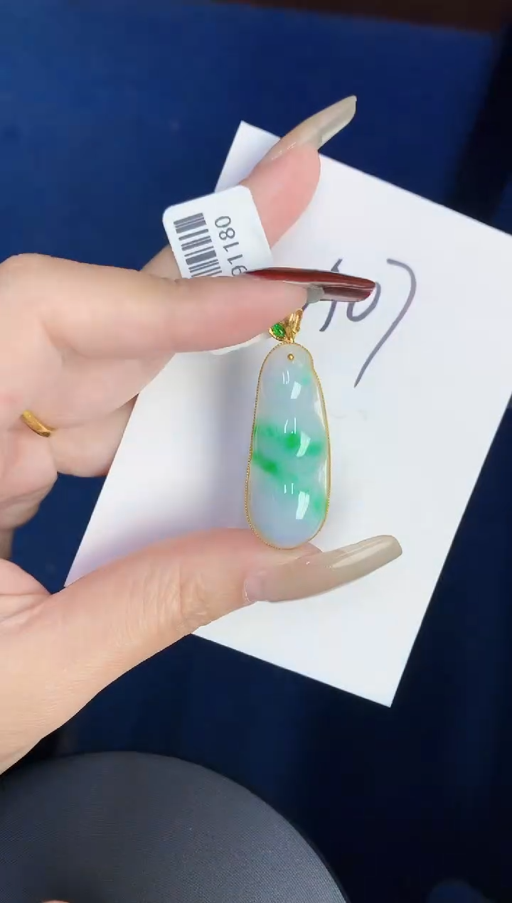 【闪购商品】翡翠颈饰18K金镶嵌0000000000