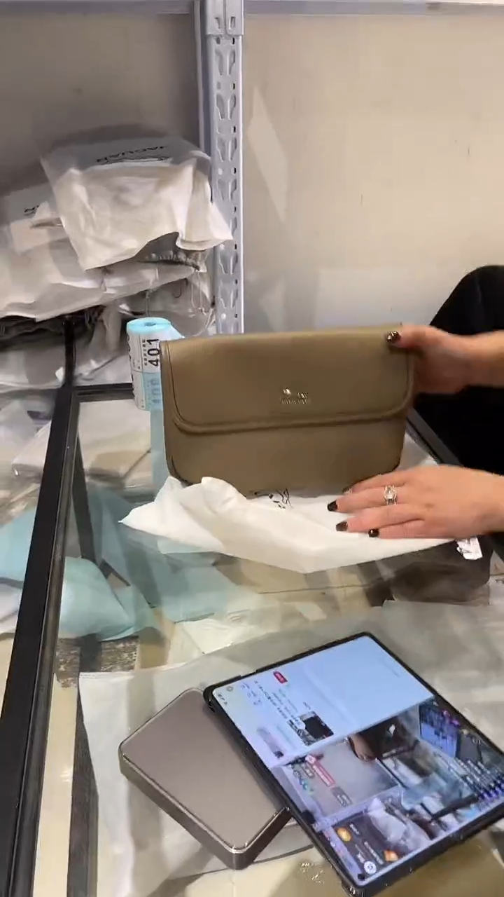 头层牛皮401品牌男包清货中（不要卡单，理性消费）