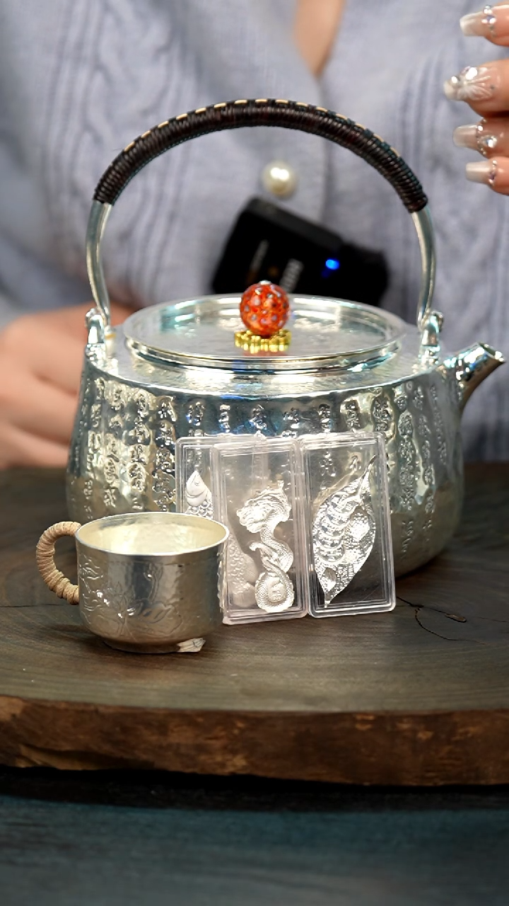 【闪购商品】手工锤纹银心经烧水壶+2杯子+3银片
