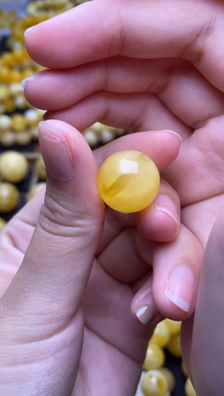 未镶嵌琥珀裸石大小姐珠宝2