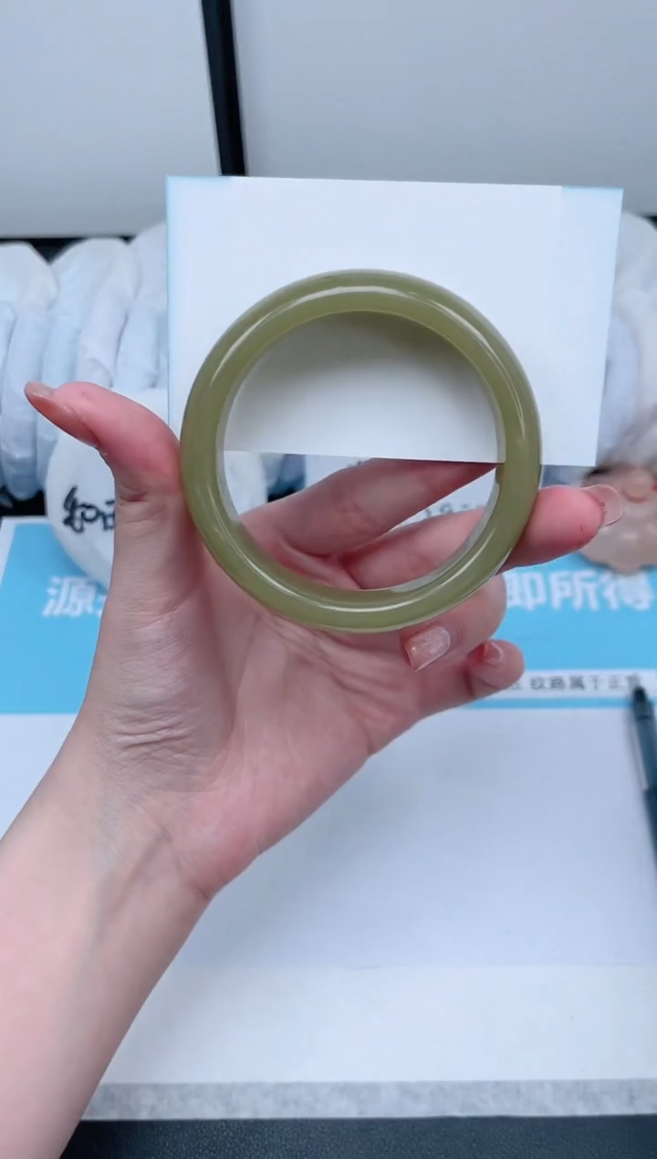 【闪购商品】石英质玉手镯未镶嵌71-56.2