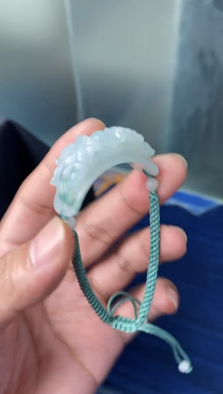颈饰未镶嵌翡翠1