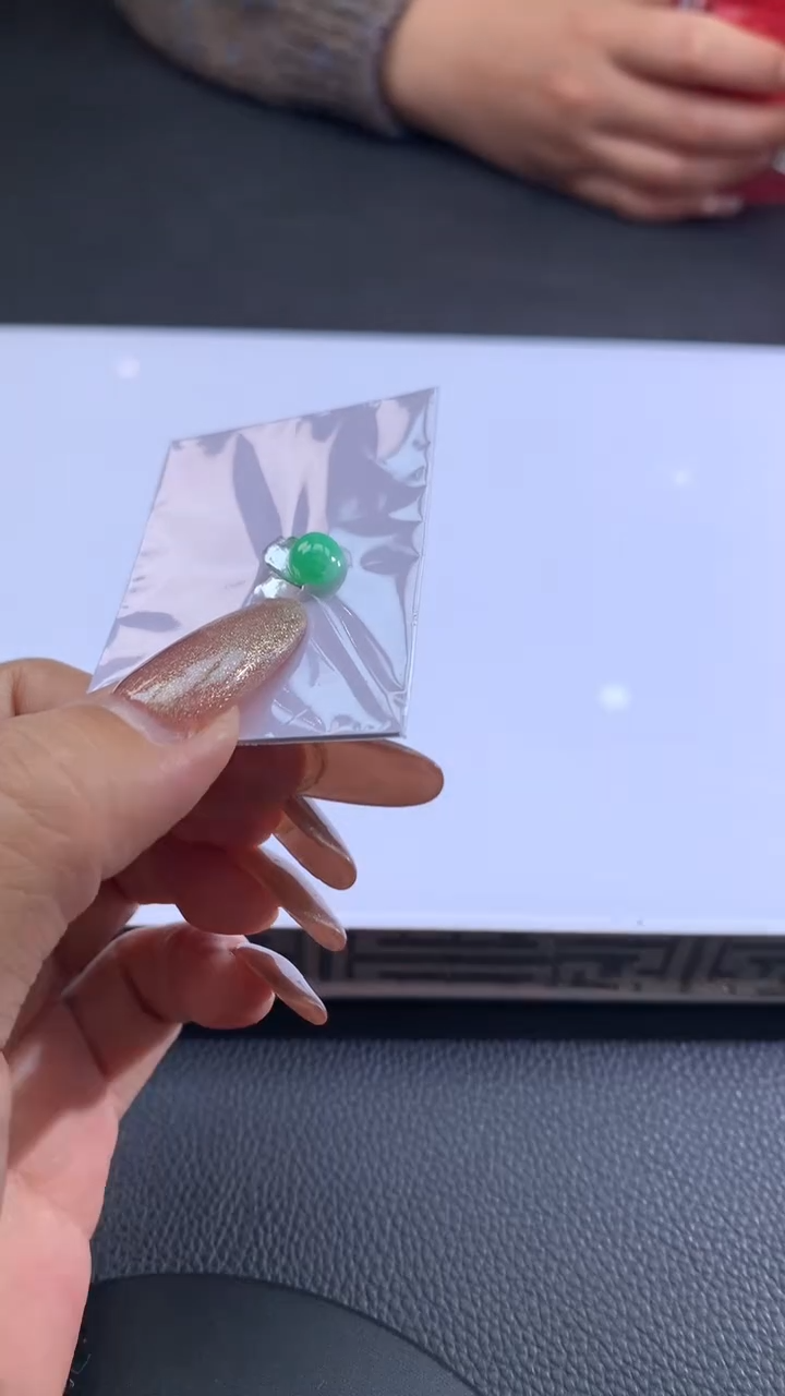 【闪购商品】定制翡翠未镶嵌翡翠