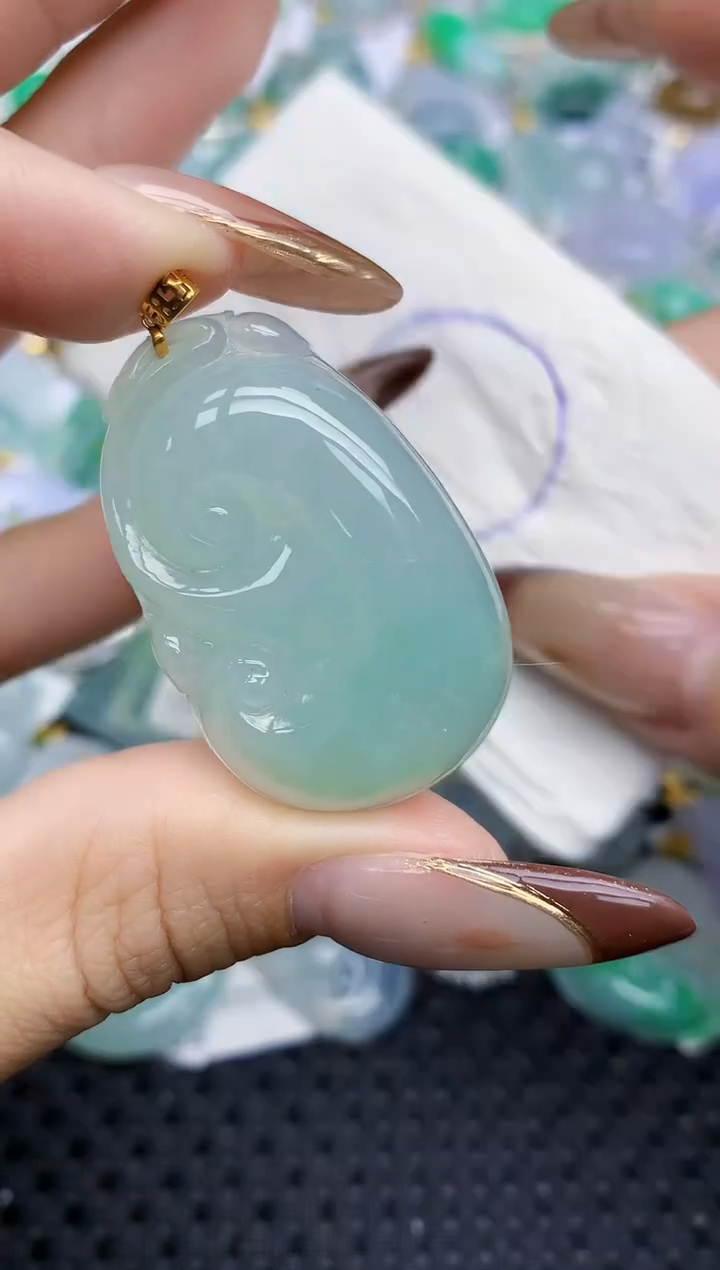 颈饰18K金镶嵌翡翠28   天然翡翠A货  百元以上9米证书费自理