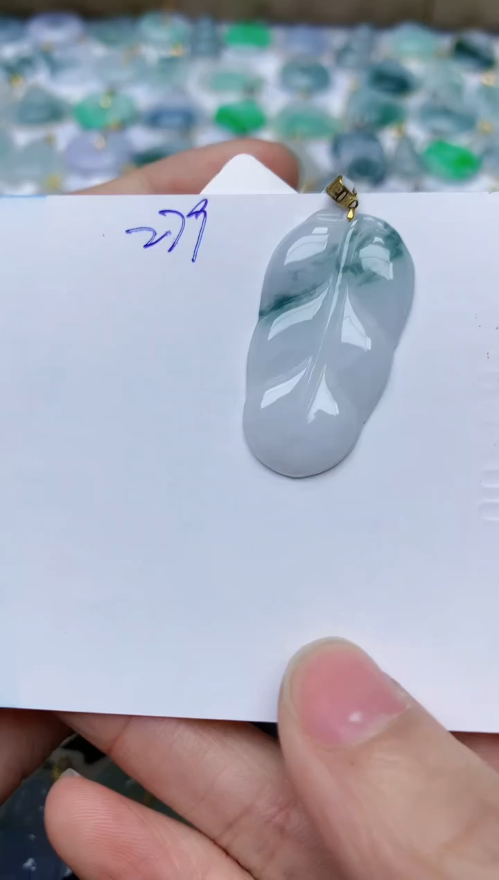 【闪购商品】翡翠颈饰18K金镶嵌天然翡翠A货    279