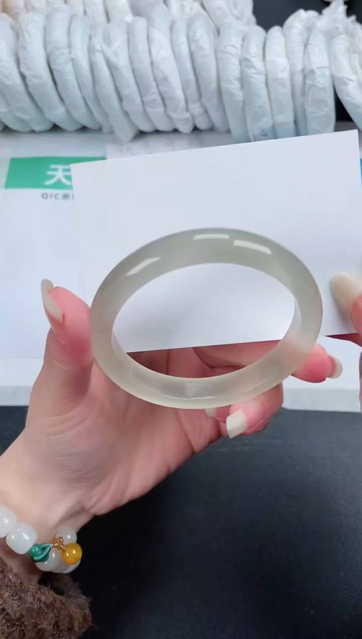 【闪购商品】石英质玉手镯未镶嵌514-58.9